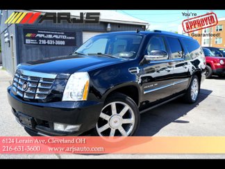 Used 2011 Cadillac Escalade ESV Premium image 1
