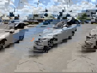 Used 2017 Volvo S60 T5 Inscription image 1