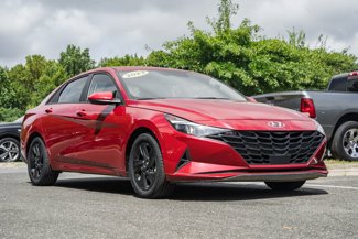 Used 2022 Hyundai Elantra SEL w/ Convenience Package image 1