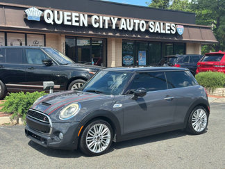 Used 2014 MINI Cooper S image 1
