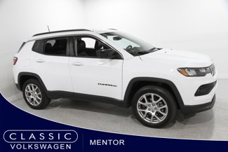 Used 2022 Jeep Compass Latitude image 1