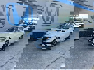Used 2019 Honda Insight Touring image 1