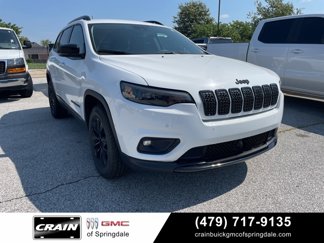 Used 2023 Jeep Cherokee Altitude Lux image 1