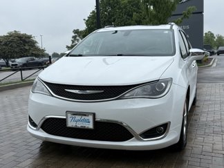 Used 2020 Chrysler Pacifica Limited image 1