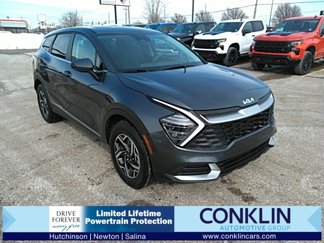 Used 2024 Kia Sportage LX image 1