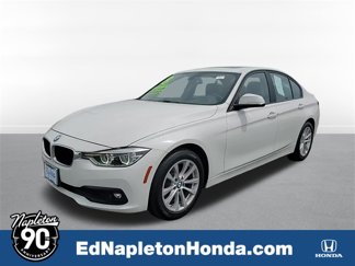 Used 2018 BMW 320i xDrive Sedan w/ Premium Package image 1