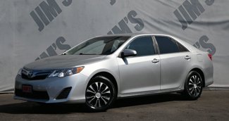 Used 2013 Toyota Camry LE image 1