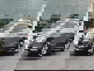 Used 2018 Nissan Rogue SV image 1