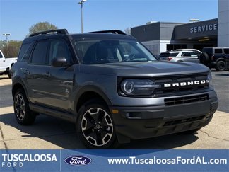 Used 2024 Ford Bronco Sport Outer Banks image 1