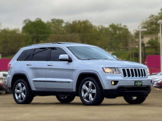 Used 2011 Jeep Grand Cherokee Laredo image 1