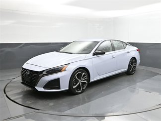 Certified 2023 Nissan Altima 2.5 SR image 1