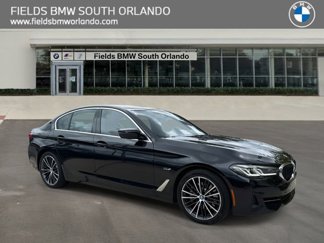 Certified 2022 BMW 530e w/ Convenience Package image 1