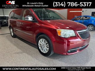 Used 2013 Chrysler Town & Country Touring-L w/ Premium Group image 1