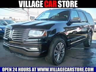 Used 2017 Lincoln Navigator Select image 1