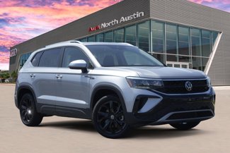 Used 2023 Volkswagen Taos SE w/ Panoramic Sunroof Package image 1