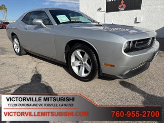 Used 2012 Dodge Challenger SXT image 1