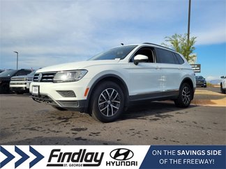 Used 2021 Volkswagen Tiguan SE image 1