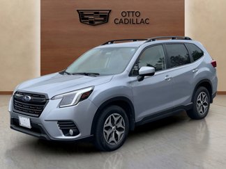 Used 2022 Subaru Forester Premium image 1