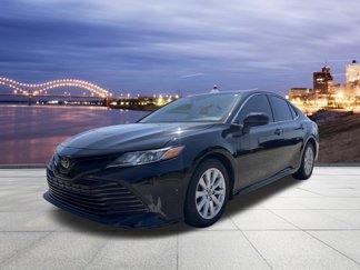 Used 2019 Toyota Camry L image 1