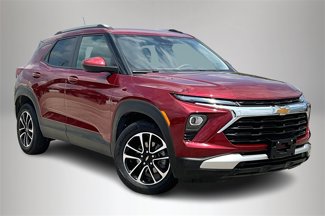 Used 2024 Chevrolet TrailBlazer LT image 1