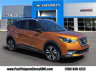Used 2019 Nissan Kicks SR image 1