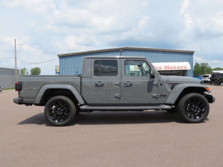 Used 2022 Jeep Gladiator Overland image 1