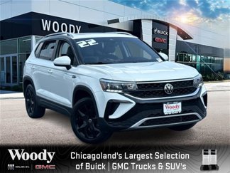 Used 2022 Volkswagen Taos SE image 1