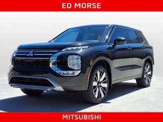 New 2025 Mitsubishi Outlander SE image 1