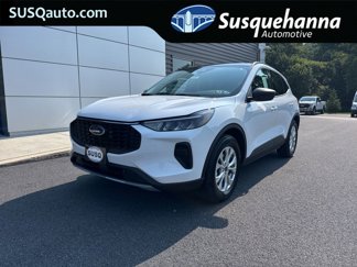 New 2025 Ford Escape Active image 1
