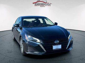 Used 2023 Nissan Altima 2.5 SV image 1