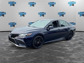 Used 2021 Toyota Camry XSE image 1