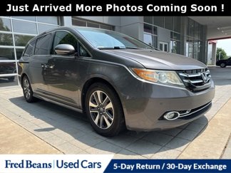 Used 2016 Honda Odyssey Touring image 1