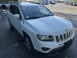 Used 2016 Jeep Compass High Altitude image 1