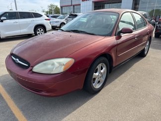 Used 2002 Ford Taurus SE image 1