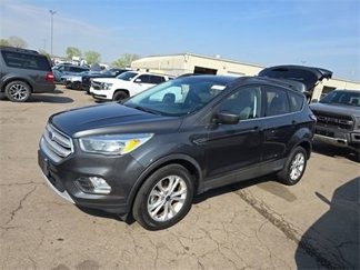 Used 2018 Ford Escape SE image 1