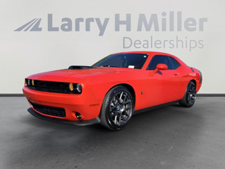 Used 2016 Dodge Challenger R/T Scat Pack image 1