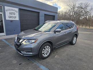 Used 2017 Nissan Rogue SV w/ SV Premium Package image 1