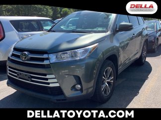 Used 2017 Toyota Highlander Plus image 1