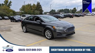 Used 2019 Ford Fusion SE image 1