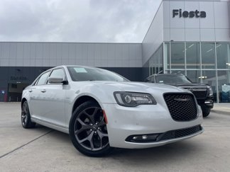Used 2023 Chrysler 300 S image 1
