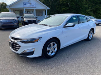 Used 2025 Chevrolet Malibu LS image 1
