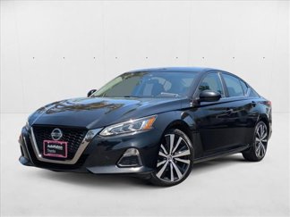 Used 2022 Nissan Altima 2.5 SR image 1