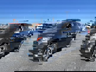 Used 2021 Chevrolet Traverse LT w/ LT Premium Package image 1
