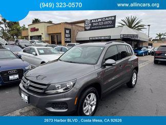 Used 2016 Volkswagen Tiguan S image 1