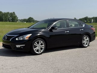 Used 2013 Nissan Altima 3.5 SL w/ Technology Pkg image 1