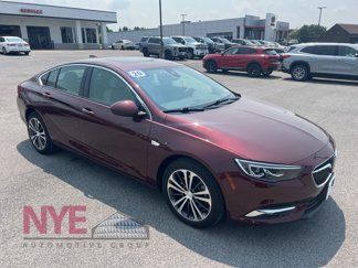 Used 2020 Buick Regal Essence image 1