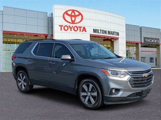 Used 2020 Chevrolet Traverse LT w/ LT Premium Package image 1