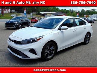 Used 2024 Kia Forte LXS image 1