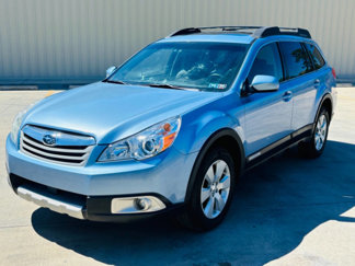 Used 2010 Subaru Outback 2.5i Limited image 1