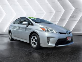 Used 2015 Toyota Prius Two image 1